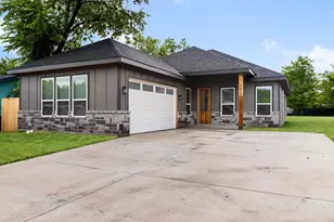3013 Donalee St, Fort Worth, TX 76105 - Photo 2
