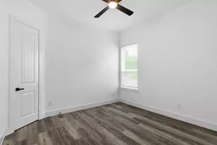 3013 Donalee St, Fort Worth, TX 76105 - Photo 6