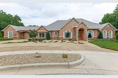 2213 Clear Creek Drive, Weatherford, TX 76087 - Photo 2