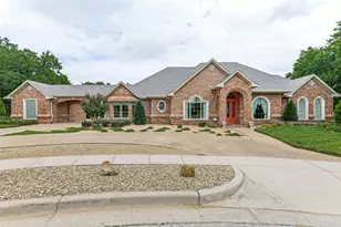 2213 Clear Creek Dr, Weatherford, TX 76087 - Photo 2