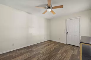 2504 Brook Hollow Ct, Mesquite, TX 75150 - Photo 16