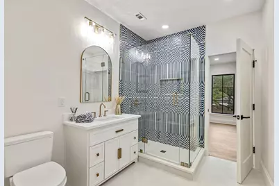 3739 N Versailles Avenue, Dallas, TX 75209 - Photo 24