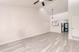 1014a Lynn St, Weatherford, TX 76086 - Photo 2