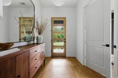 6262 Woodcrest Lane, Dallas, TX 75214 - Photo 2