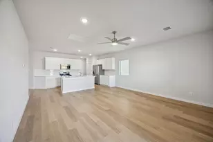 8353 Kingfisher Rd, Aubrey, TX 76227 - Photo 14