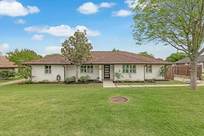 27 Crestwood Drive, Trophy Club, TX 76262 - Photo 2