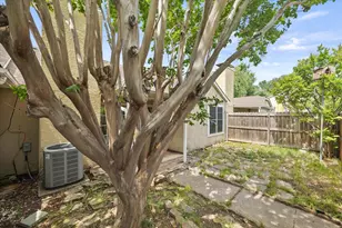 2504 Brook Hollow Ct, Mesquite, TX 75150 - Photo 20