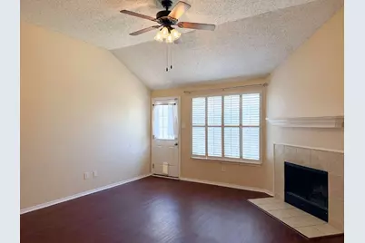 833 Edgehill Road, Burleson, TX 76028 - Photo 12