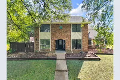 392 Creekwood Drive, Lancaster, TX 75146 - Photo 4