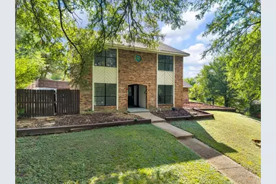 392 Creekwood Drive, Lancaster, TX 75146 - Photo 6