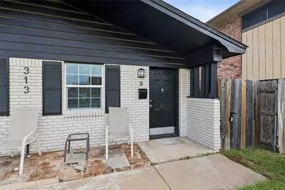 313 E Mitchell - Unit B Street, Arlington, TX 76010 - Photo 2