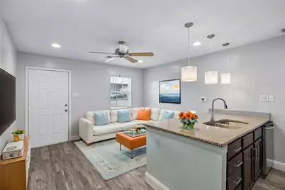 313 E Mitchell - Unit B Street, Arlington, TX 76010 - Photo 4