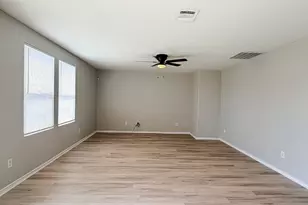 670 Horn St, Crowley, TX 76036 - Photo 14
