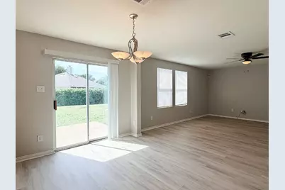 670 Horn Street, Crowley, TX 76036 - Photo 12