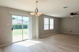670 Horn St, Crowley, TX 76036 - Photo 12