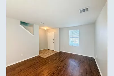670 Horn Street, Crowley, TX 76036 - Photo 4