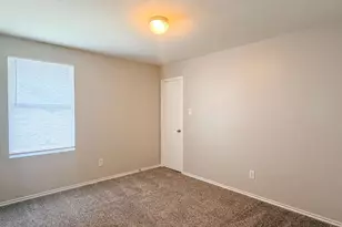 670 Horn St, Crowley, TX 76036 - Photo 28
