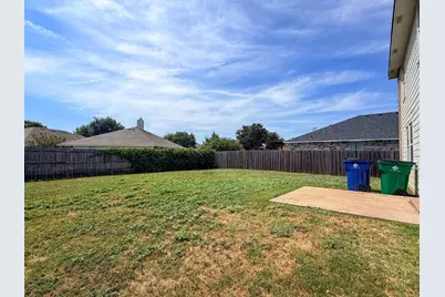 670 Horn Street, Crowley, TX 76036 - Photo 38