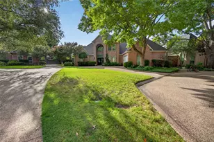 2606 Torrey Pines Dr, Fort Worth, TX 76109 - Photo 2