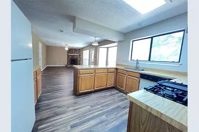2019 Longmeadow Court, Denton, TX 76209 - Photo 6