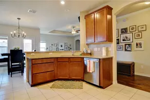 4805 Bryce Ave, Fort Worth, TX 76107 - Photo 12