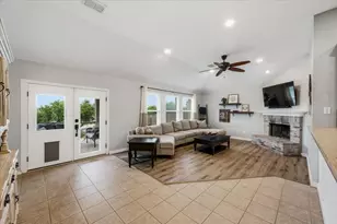 10521 Bradshaw Dr, Fort Worth, TX 76108 - Photo 6