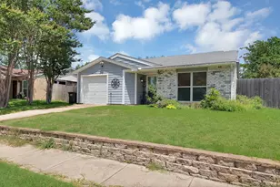 4205 Spindletree Ln, Fort Worth, TX 76137 - Photo 2