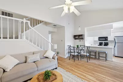 1454 Meadowood Village Drive, Fort Worth, TX 76120 - Photo 10