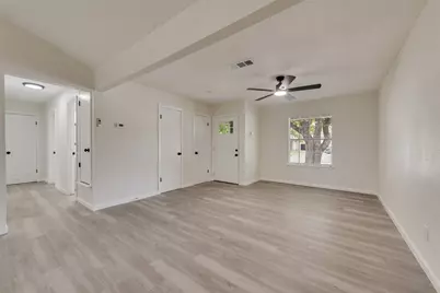 3715 Maxwell Court, Arlington, TX 76015 - Photo 6