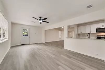 3715 Maxwell Court, Arlington, TX 76015 - Photo 8