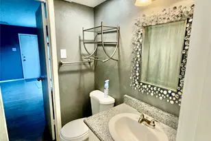 7855 Meadow Park Dr, Dallas, TX 75230 - Photo 18