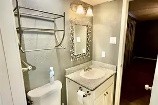 7855 Meadow Park Dr, Dallas, TX 75230 - Photo 20