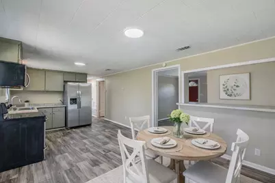 207 N Avenue U, Clifton, TX 76634 - Photo 8