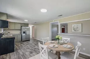 207 N Avenue U, Clifton, TX 76634 - Photo 8