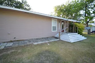 201 Kirk Ln, West Tawakoni, TX 75474 - Photo 2