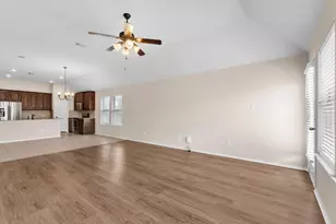 2120 Blakely Ct, Fort Worth, TX 76134 - Photo 10