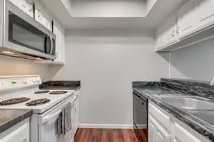 2643 Via Ventura Cir, Carrollton, TX 75006 - Photo 14