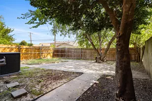 2806 Spring Valley Dr, Bedford, TX 76021 - Photo 22