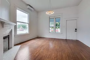 612 W 9th St, Dallas, TX 75208 - Photo 4
