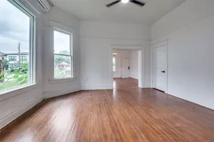 612 W 9th St, Dallas, TX 75208 - Photo 6