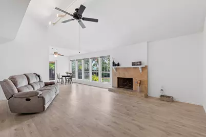 1024 Mountview Drive, Carrollton, TX 75006 - Photo 2