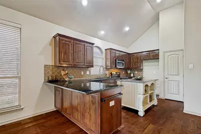 12712 Breckenridge Court, Fort Worth, TX 76177 - Photo 6