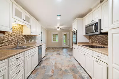 2705 Hubbard Street, Paris, TX 75460 - Photo 10