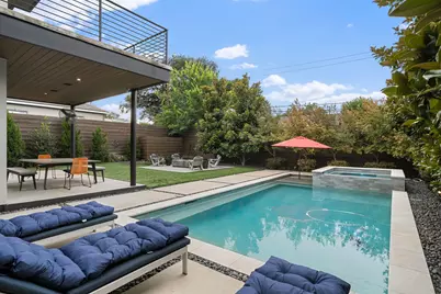 423 W Colorado Boulevard, Dallas, TX 75208 - Photo 38