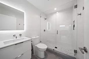 423 W Colorado Blvd, Dallas, TX 75208 - Photo 32