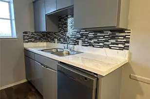 4317 Baldwin St, Fort Worth, TX 75052 - Photo 2