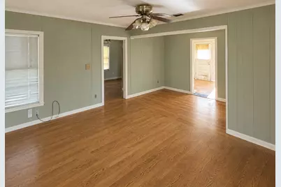 3018 Oakwood Street, Haltom City, TX 76117 - Photo 6