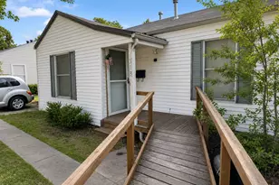 3018 Oakwood St, Haltom City, TX 76117 - Photo 4