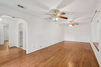 2218 Mountain Lake Road, Dallas, TX 75224 - Photo 4