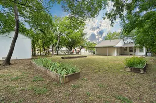 2218 Mountain Lake Rd, Dallas, TX 75224 - Photo 18